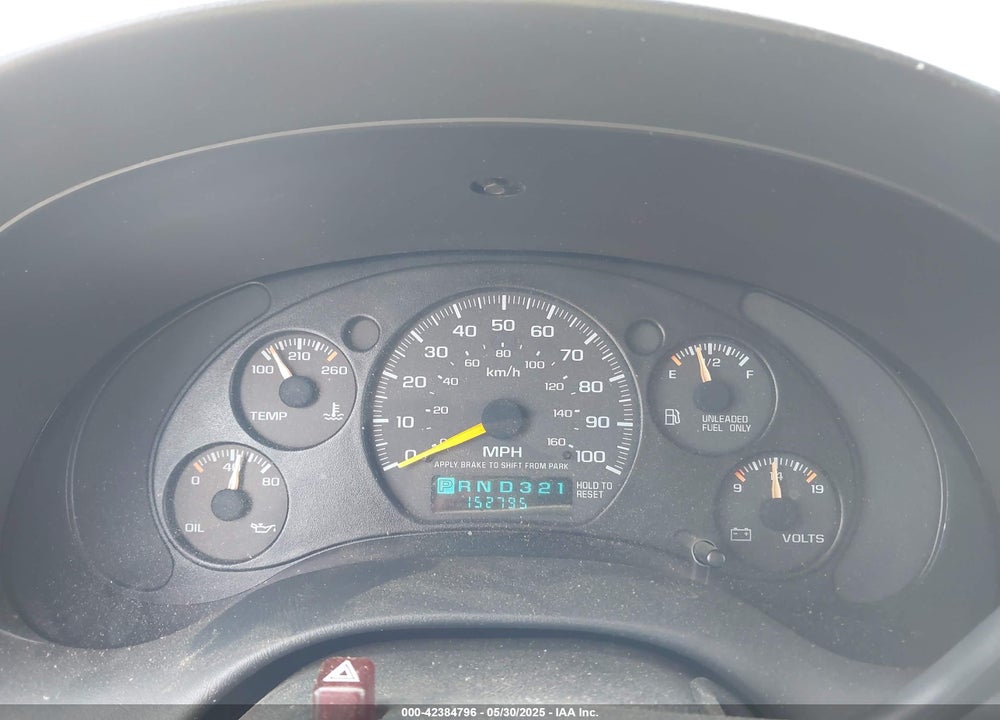 1998 CHEVROLET S-10 VIN: 1GCDT19X9W8121358