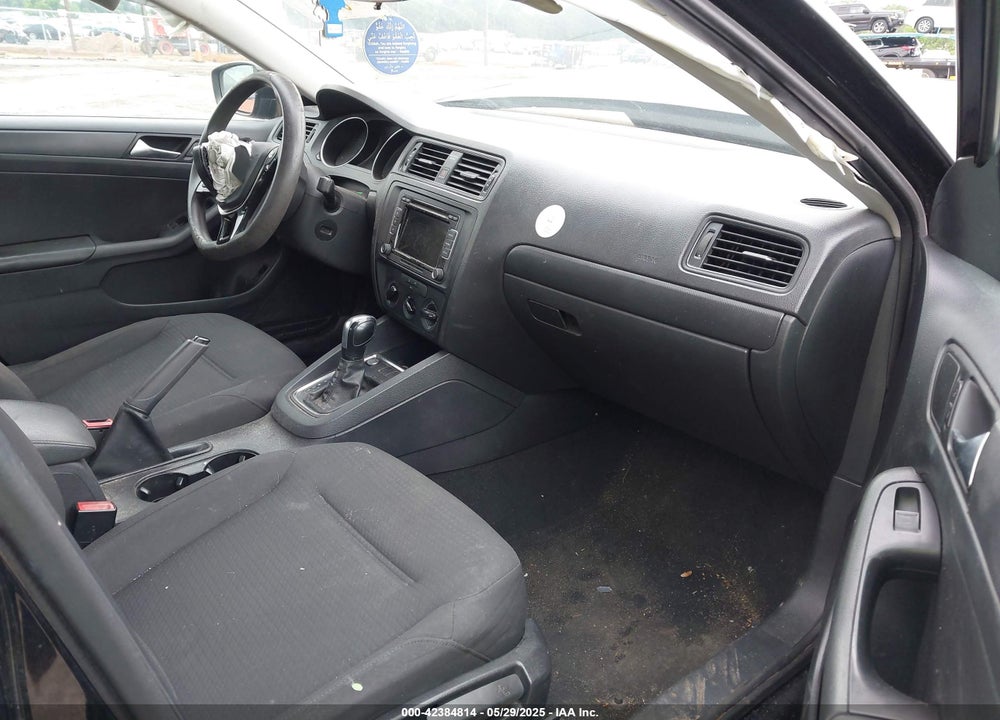 2015 VOLKSWAGEN JETTA 2.0L S VIN: 3VW2K7AJ3FM277070