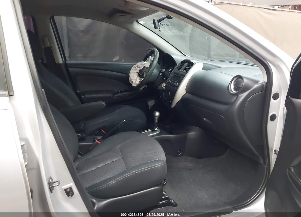 2015 NISSAN VERSA 1.6 SV VIN: 3N1CN7AP4FL823726