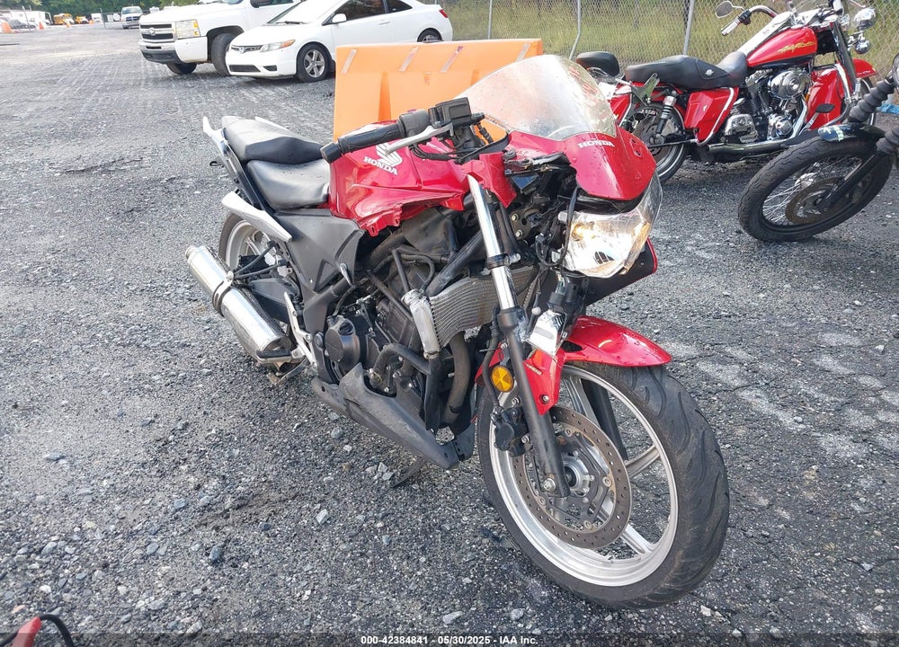 2011 HONDA CBR250 R VIN: MLHMC4115B5002160