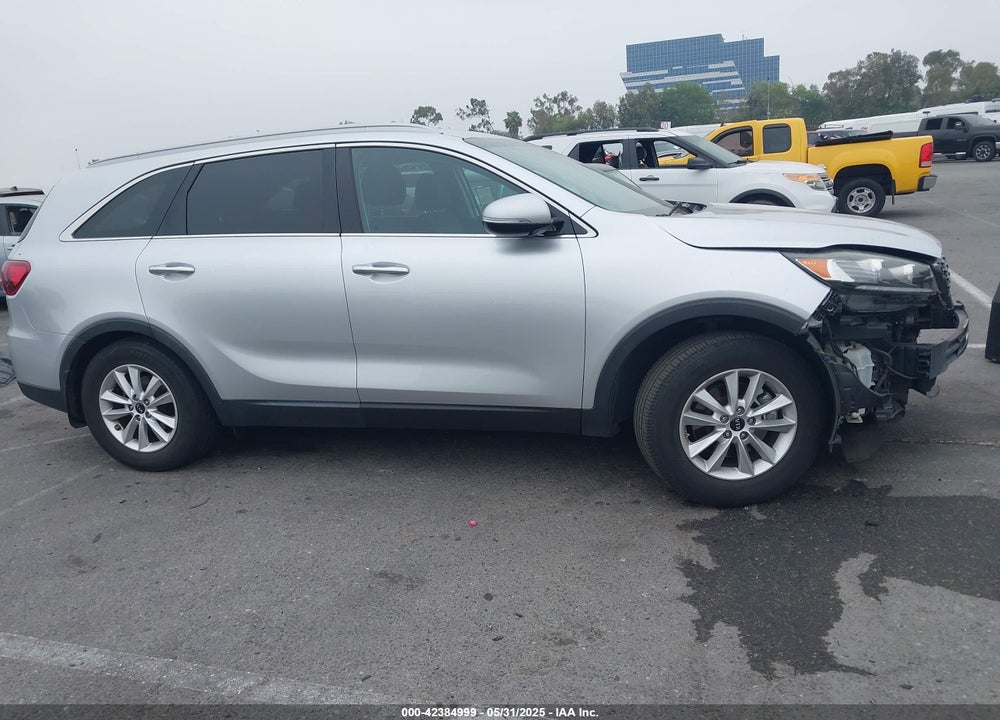2019 KIA SORENTO VIN: 5XYPG4A36KG438741