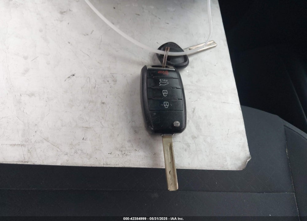 2019 KIA SORENTO VIN: 5XYPG4A36KG438741