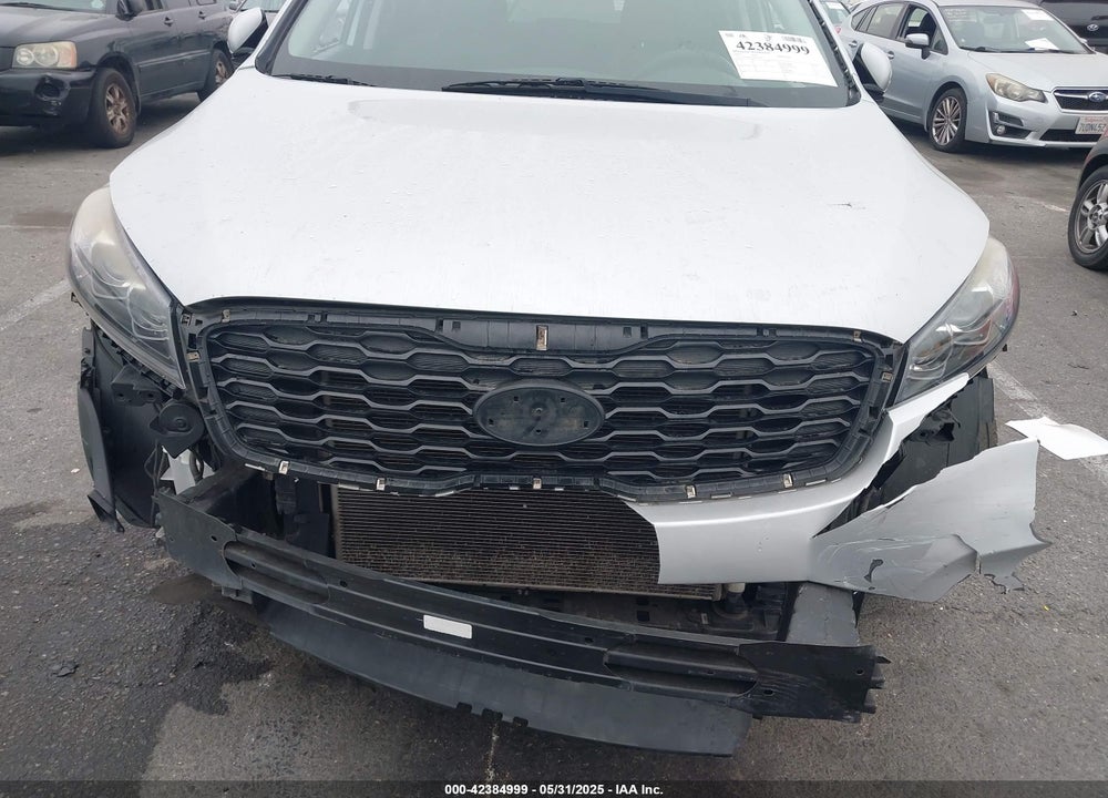 2019 KIA SORENTO VIN: 5XYPG4A36KG438741
