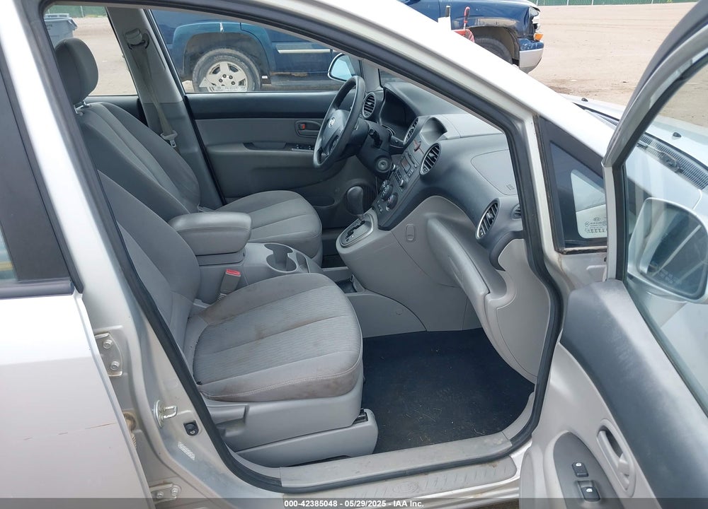 2008 KIA RONDO VIN: KNAFG526287175838