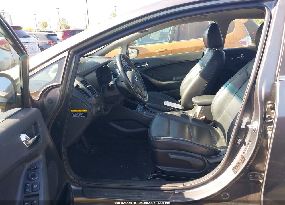 2016 KIA FORTE EX VIN: KNAFX5A83G5628913