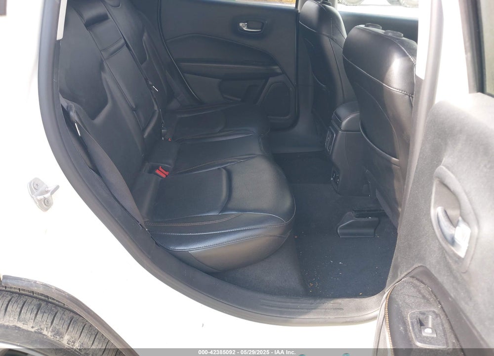 2018 JEEP COMPASS VIN: 3C4NJDCB5JT354348