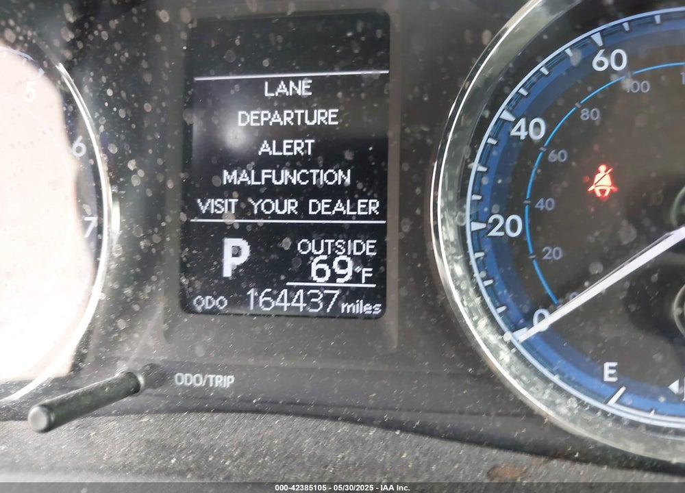 2017 TOYOTA COROLLA LE VIN: 2T1BURHE2HC881836