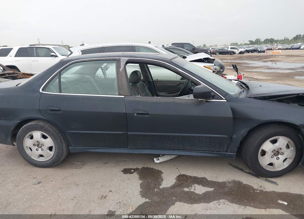 2001 HONDA ACCORD 3.0 EX VIN: 1HGCG16591A035828