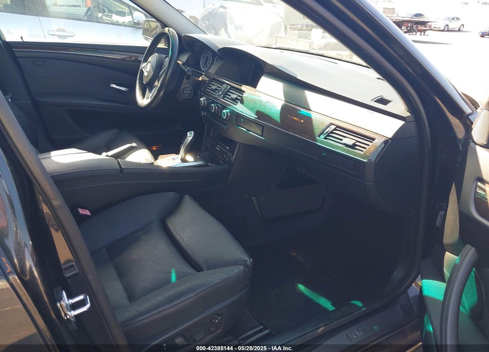 2008 BMW 535I VIN: WBANW13528CN56643