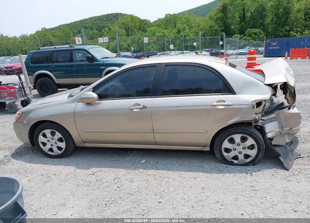 2008 KIA SPECTRA EX VIN: KNAFE121685526667
