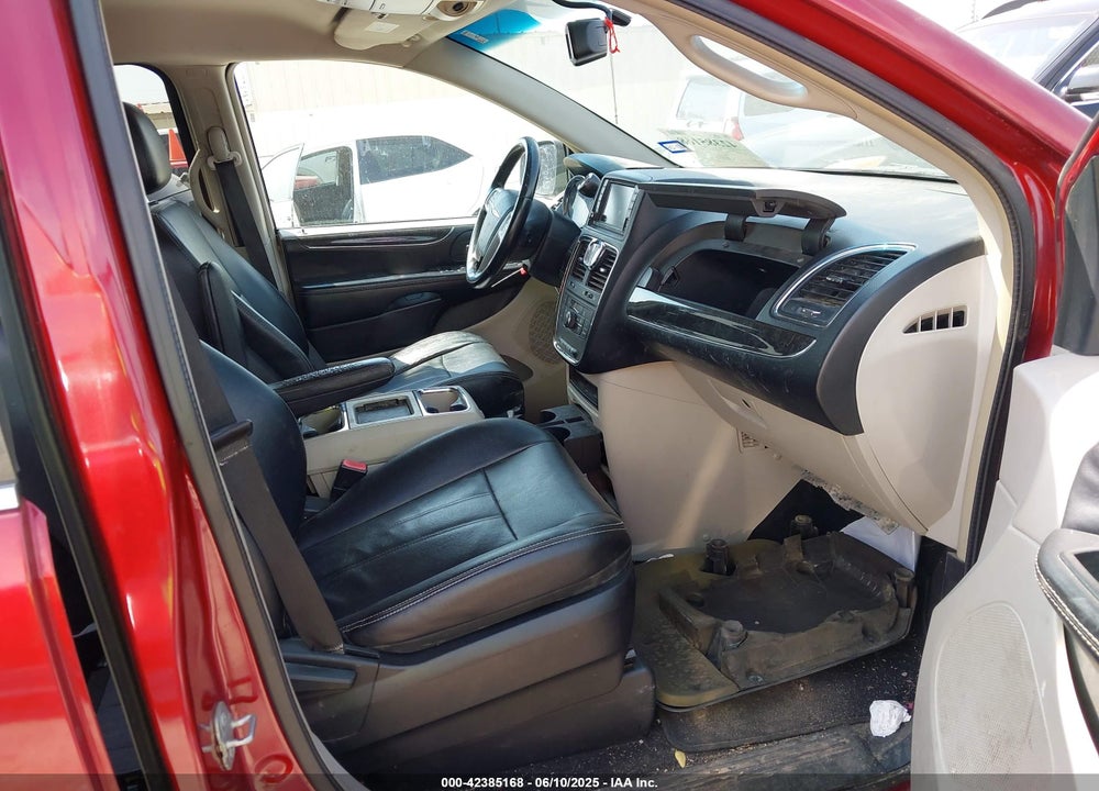 2014 CHRYSLER TOWN & COUNTRY TOURING VIN: 2C4RC1BG5ER441098