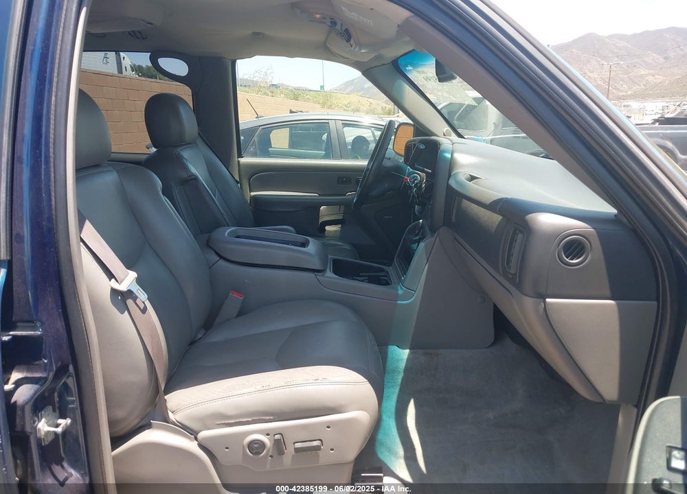 2005 GMC YUKON SLT VIN: 1GKEC13T85R150731