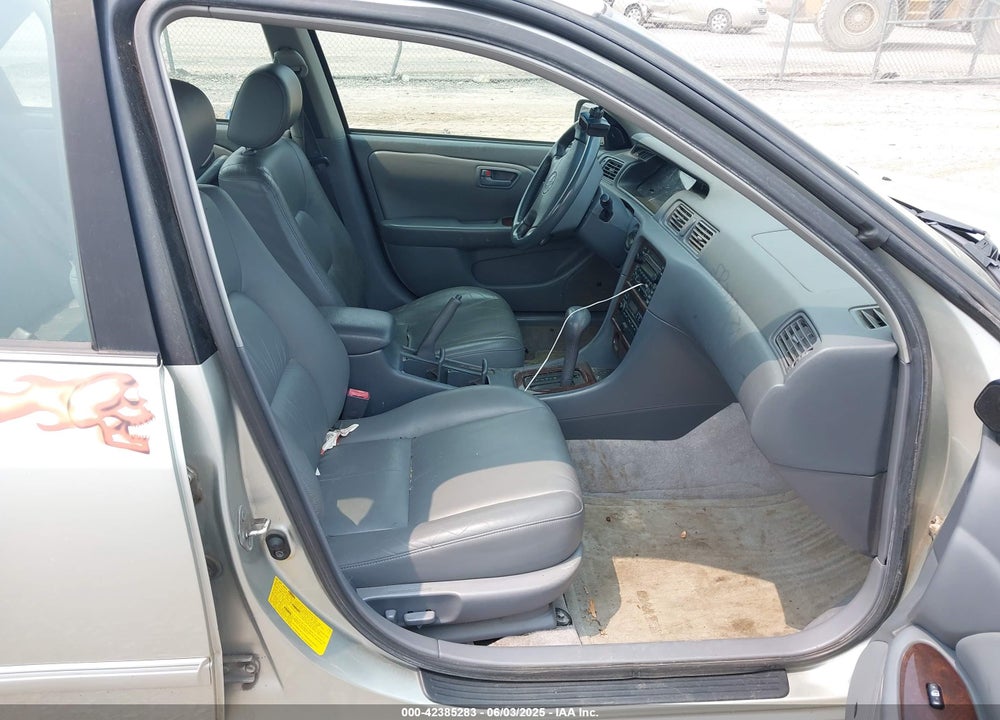 2001 TOYOTA CAMRY XLE VIN: JT2BG28K110541221