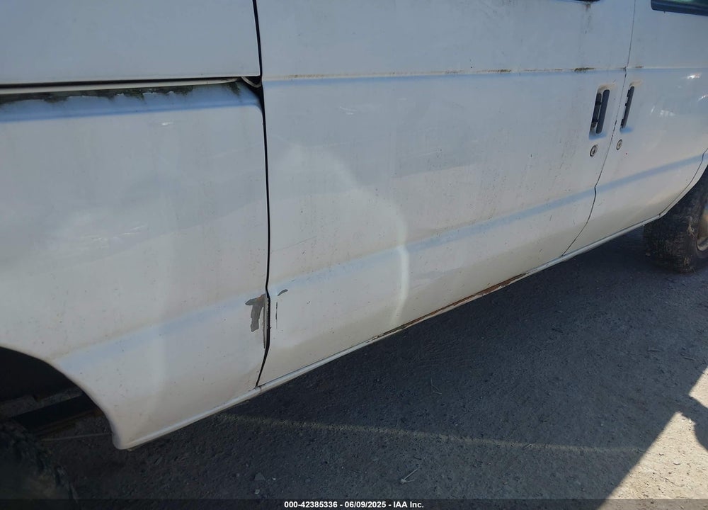 2003 FORD E-350 SUPER DUTY VIN: 1FTSE34L73HB12204