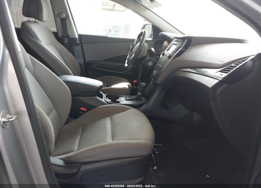 2016 HYUNDAI SANTA FE SE VIN: KM8SMDHF7GU154832