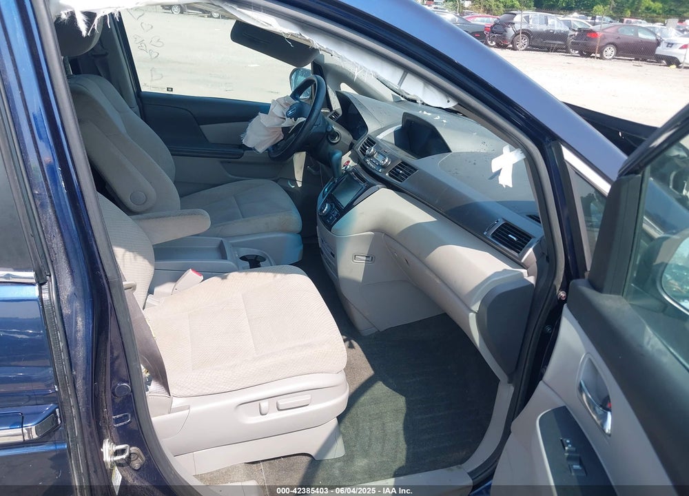 2016 HONDA ODYSSEY VIN: 5FNRL5H33GB157821