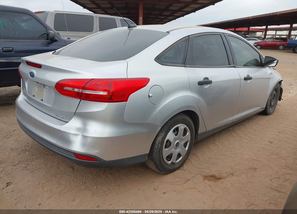 2016 FORD FOCUS VIN: 1FADP3E20GL281515