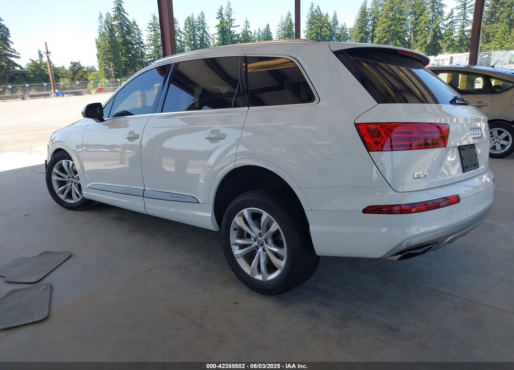 2018 AUDI Q7 3.0T PREMIUM VIN: WA1LAAF77JD018455