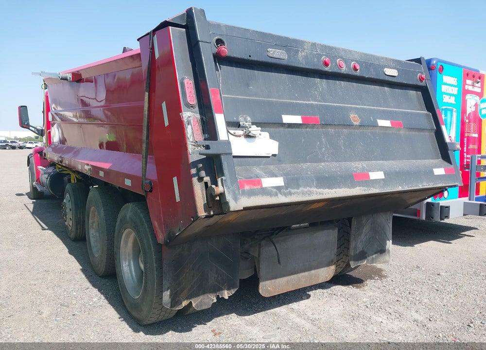 2014 PETERBILT 579 VIN: 1XPBA49XXED237235