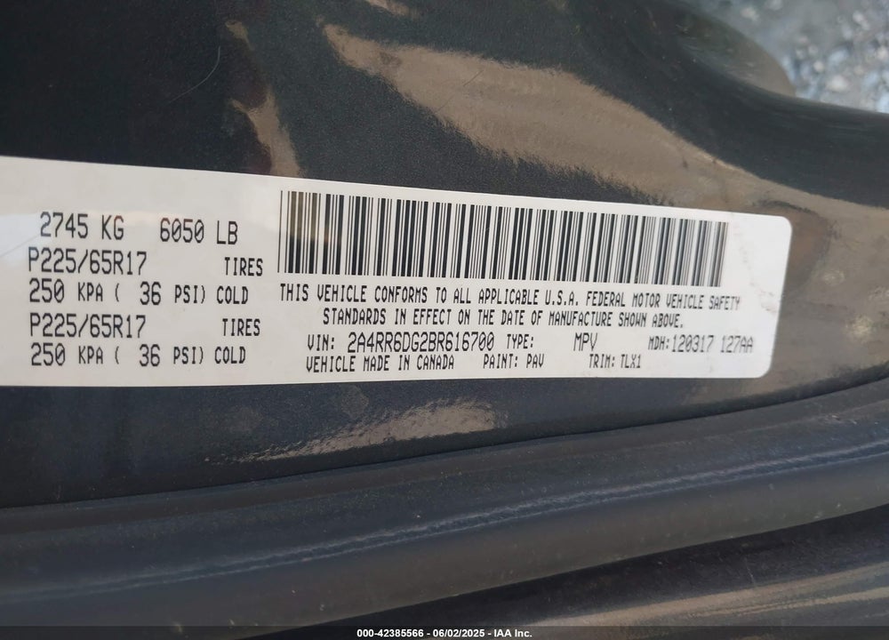 2011 CHRYSLER TOWN & COUNTRY VIN: 2A4RR6DG2BR616700