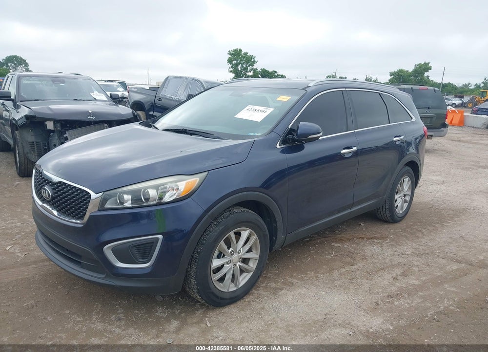 2016 KIA SORENTO VIN: 5XYPG4A38GG017983