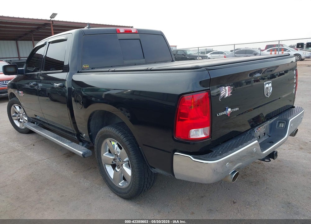 2015 RAM 1500 VIN: 1C6RR6LT2FS634968