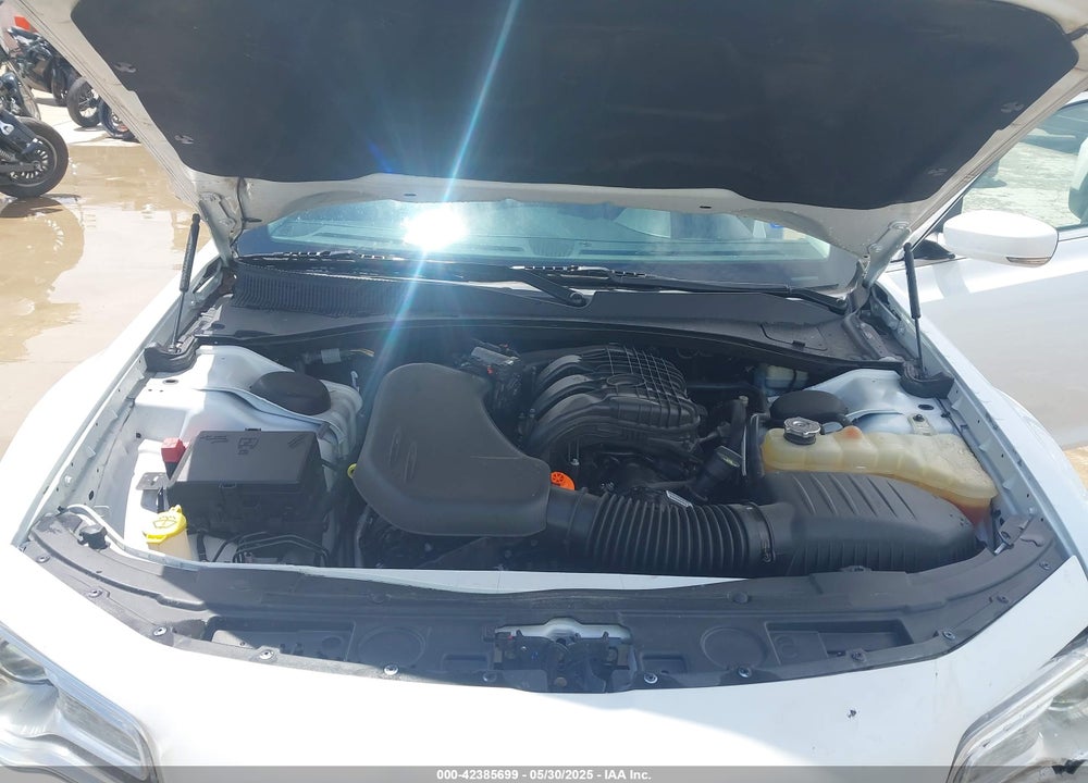 2015 CHRYSLER 300 VIN: 2C3CCAAG6FH893872