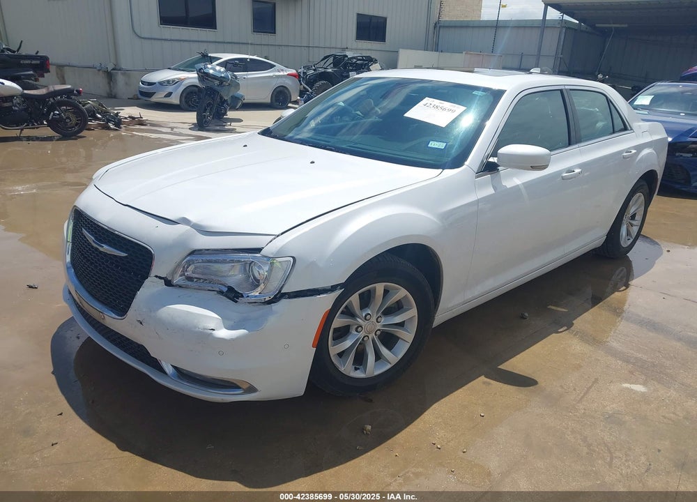 2015 CHRYSLER 300 VIN: 2C3CCAAG6FH893872