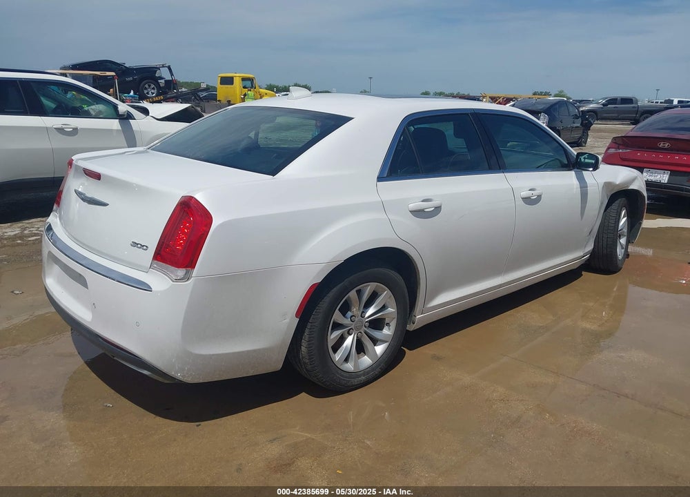 2015 CHRYSLER 300 VIN: 2C3CCAAG6FH893872