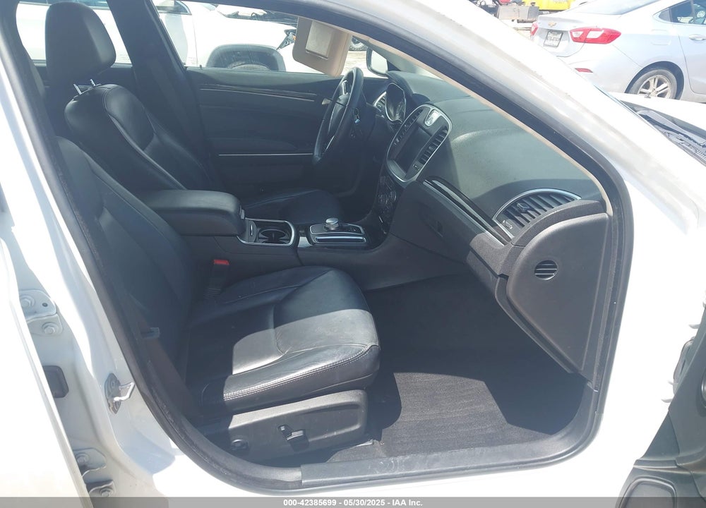 2015 CHRYSLER 300 VIN: 2C3CCAAG6FH893872