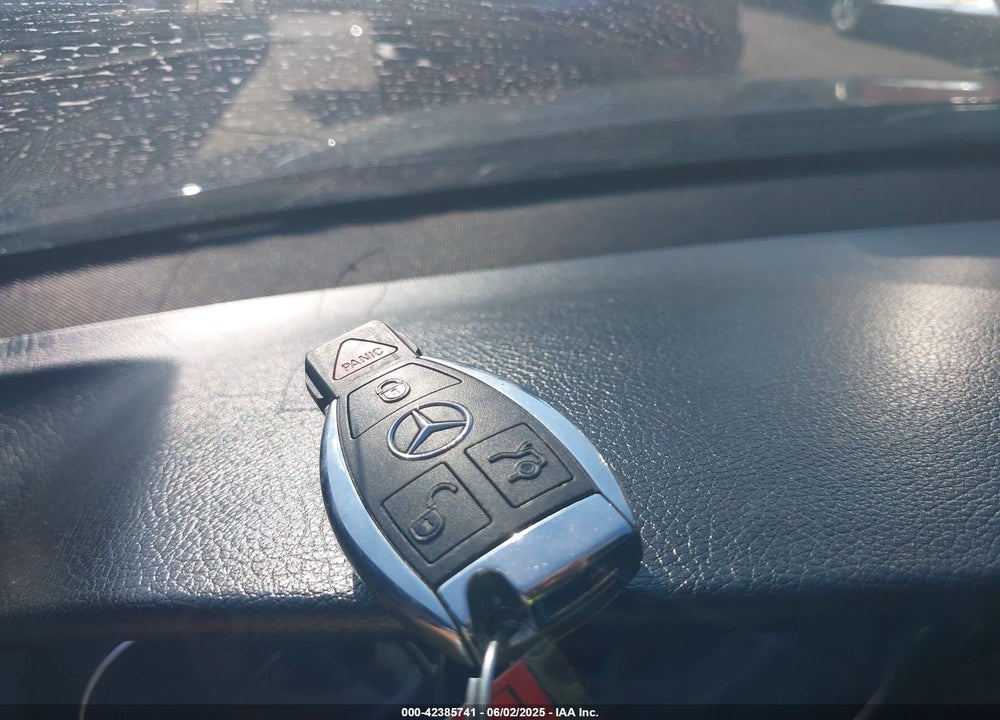 2014 MERCEDES-BENZ C 250 VIN: WDDGJ4HB0EG272447