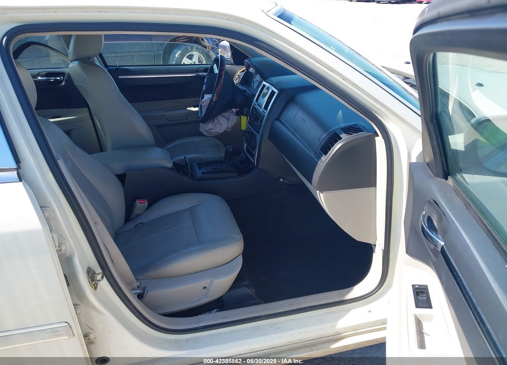 2005 CHRYSLER 300 TOURING VIN: 2C3JA53G55H591070
