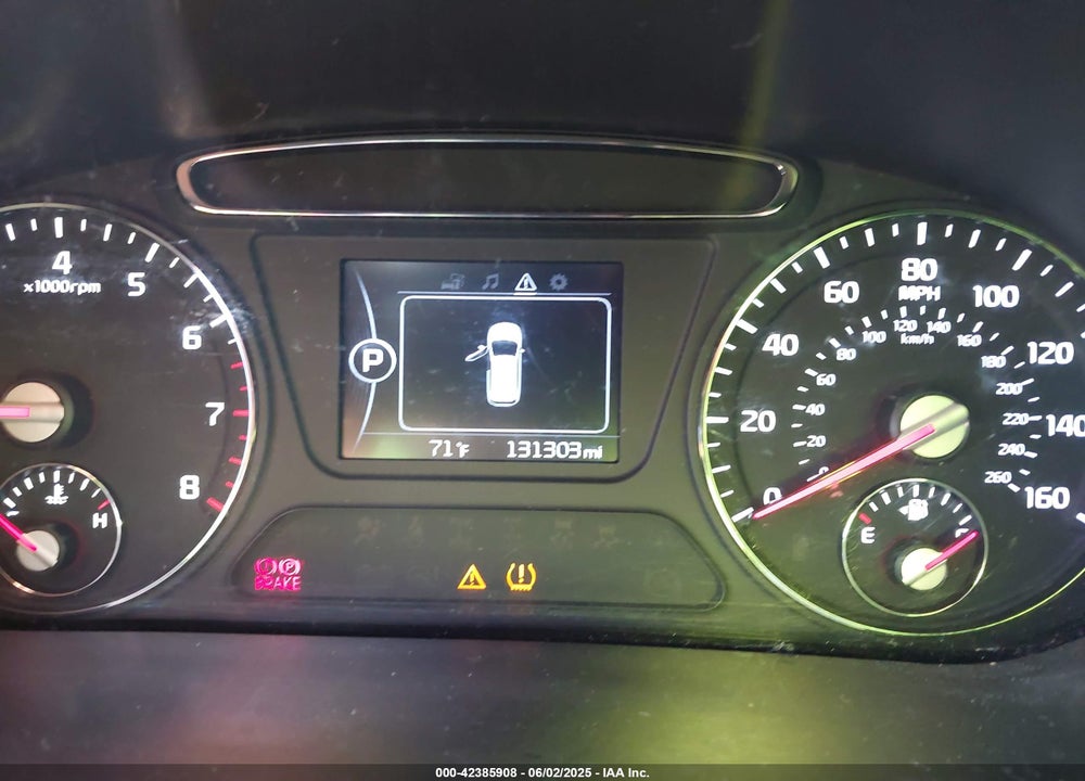 2016 KIA SORENTO 2.4L LX VIN: 5XYPG4A3XGG038558