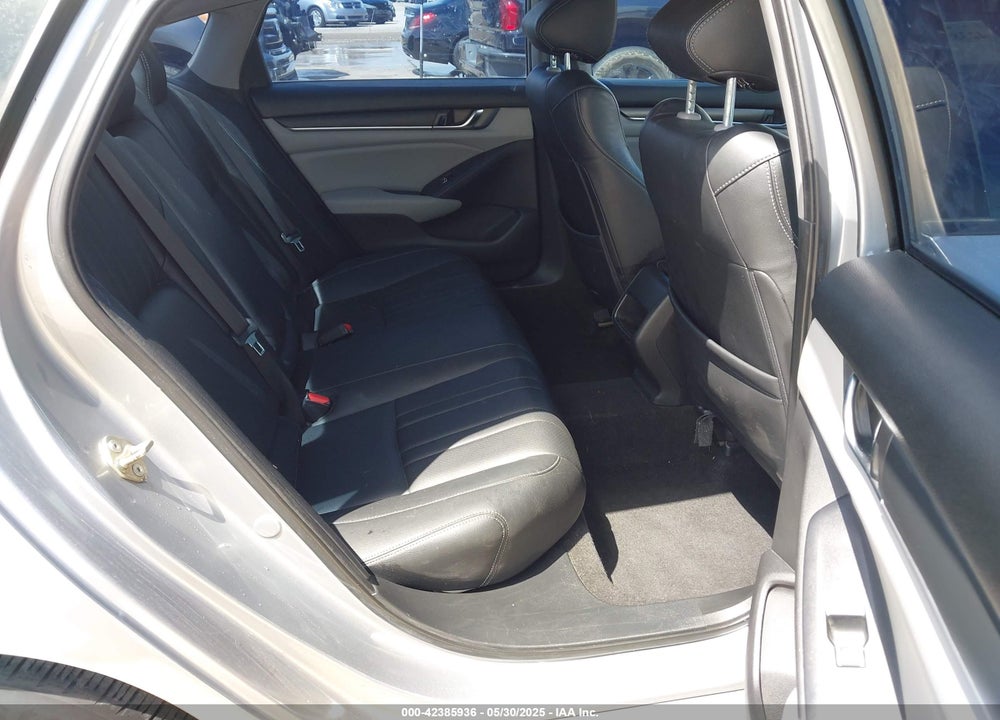 2019 HONDA ACCORD VIN: 1HGCV1F11KA018302