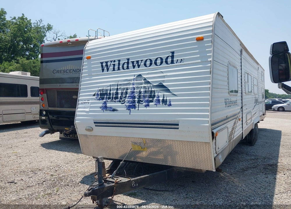 2006 FOREST RIVER WILDWOO 31QBSS VIN: 4X4TWDG286A238279