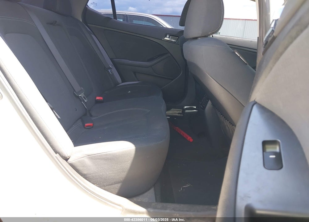 2011 KIA OPTIMA HYBRID VIN: KNAGM4AD5B5007878