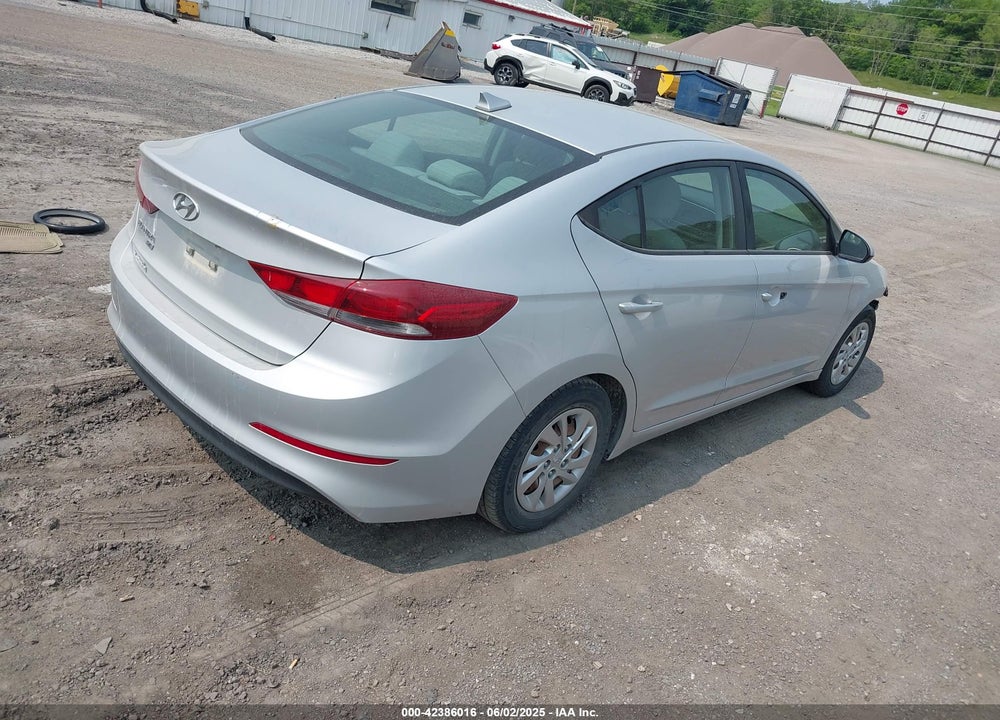 2017 HYUNDAI ELANTRA VIN: KMHD74LF4HU136376