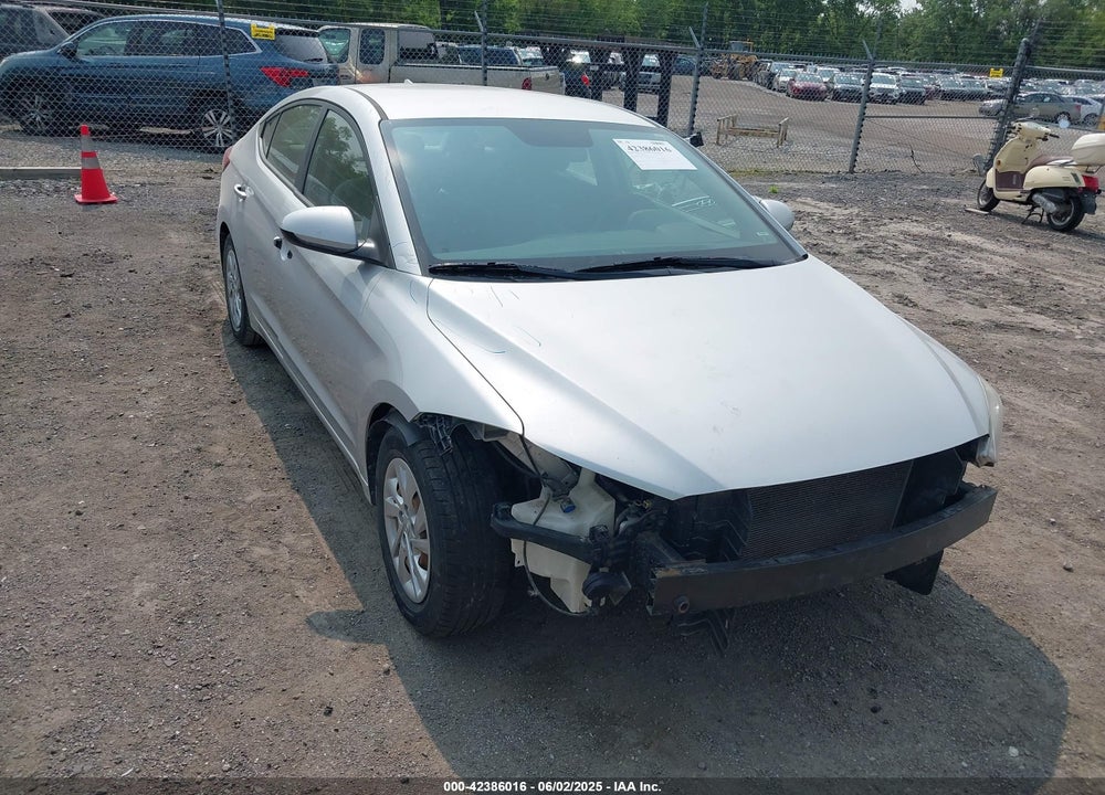 2017 HYUNDAI ELANTRA VIN: KMHD74LF4HU136376