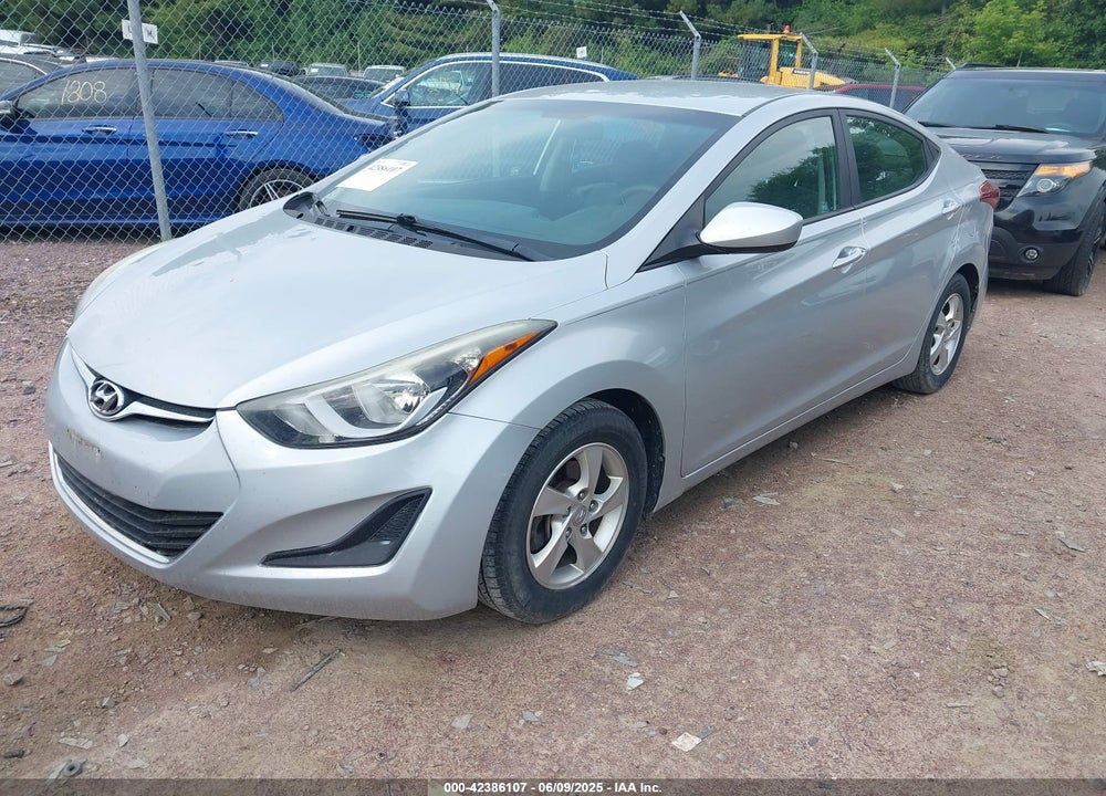 2014 HYUNDAI ELANTRA VIN: 5NPDH4AE1EH522612