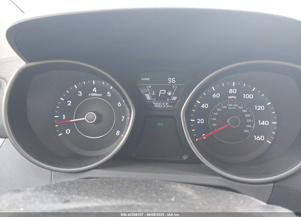 2014 HYUNDAI ELANTRA VIN: 5NPDH4AE1EH522612