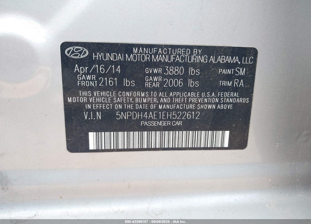 2014 HYUNDAI ELANTRA VIN: 5NPDH4AE1EH522612
