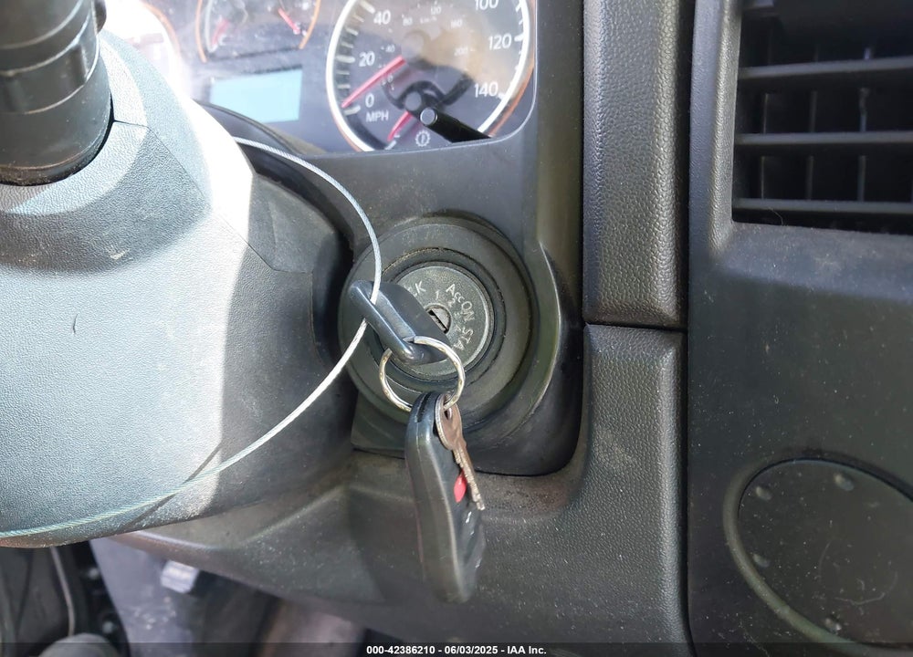 2011 NISSAN TITAN VIN: 1N6BA0EDXBN326408
