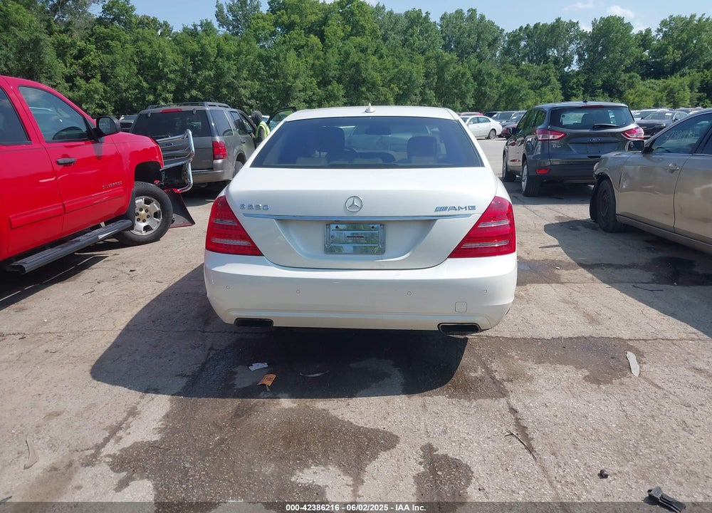 2012 MERCEDES-BENZ S 550 VIN: WDDNG7DB8CA461313
