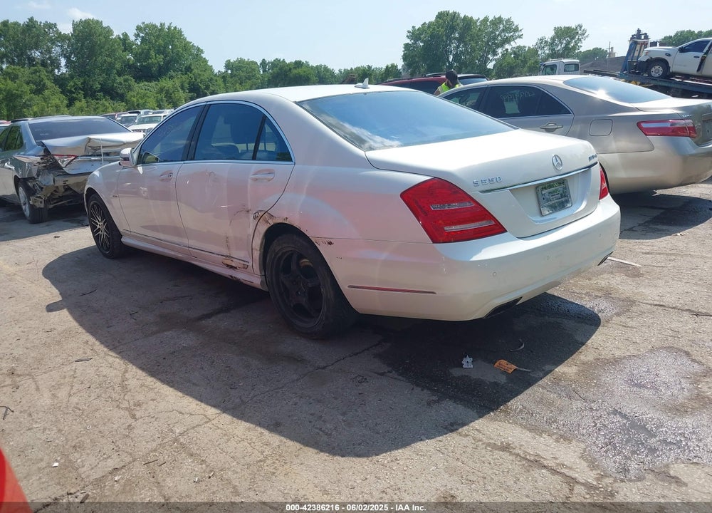 2012 MERCEDES-BENZ S 550 VIN: WDDNG7DB8CA461313
