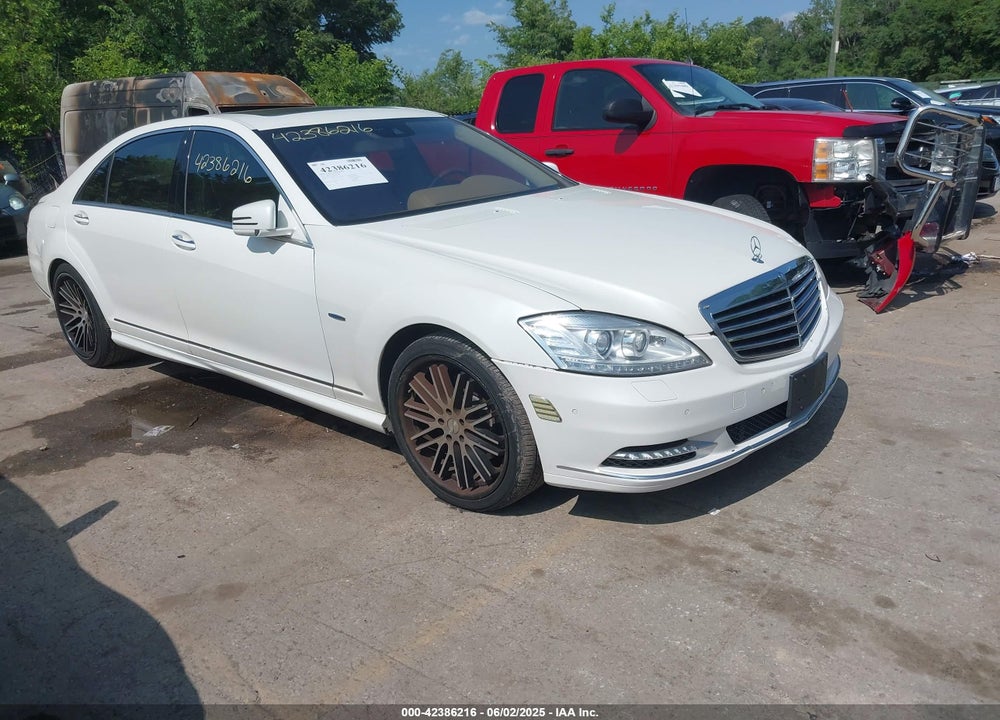 2012 MERCEDES-BENZ S 550 VIN: WDDNG7DB8CA461313