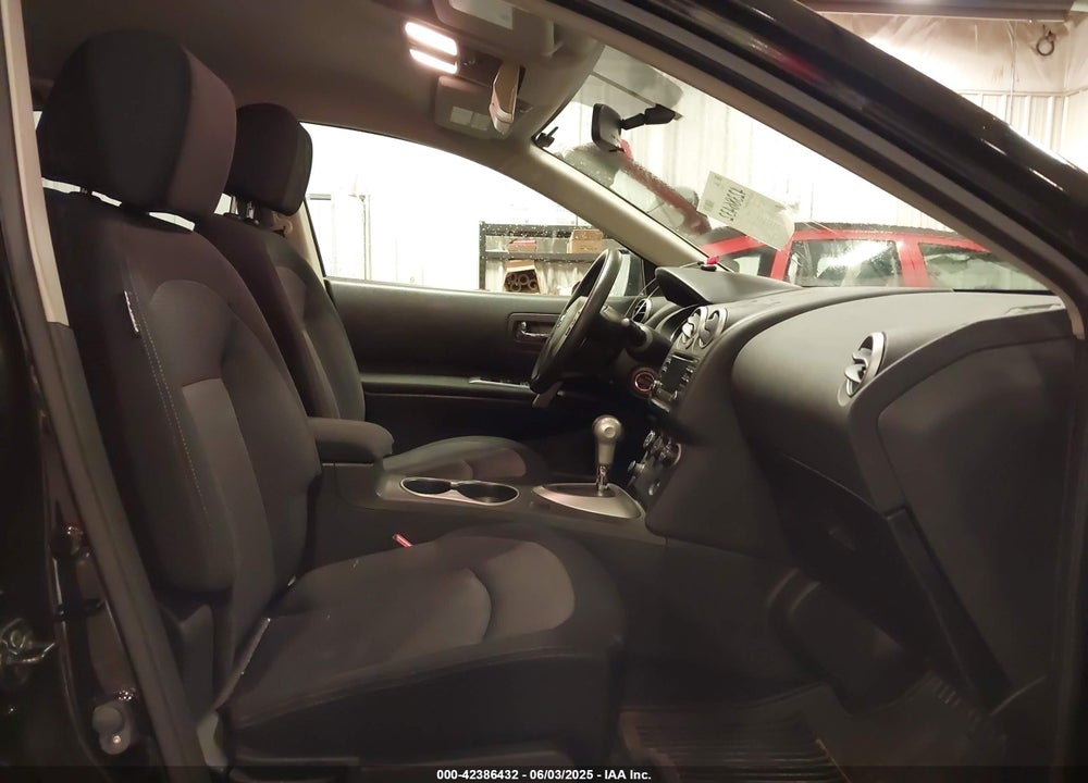 2013 NISSAN ROGUE VIN: JN8AS5MV1DW646687