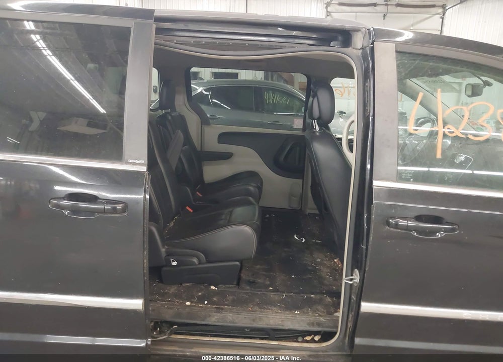2013 CHRYSLER TOWN & COUNTRY TOURING VIN: 2C4RC1BG0DR742005