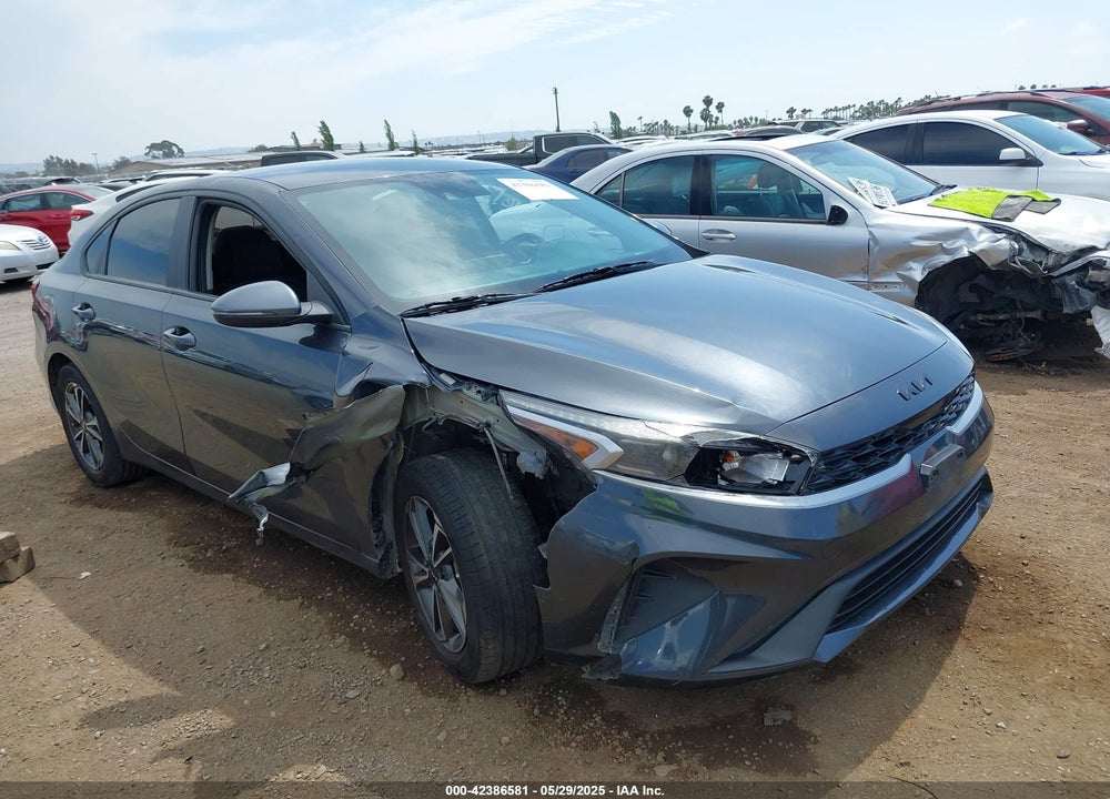 2023 KIA FORTE LXS VIN: 3KPF24AD3PE575711