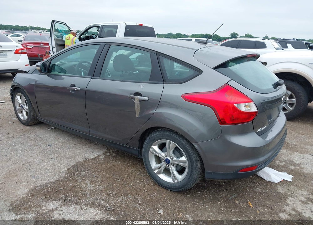 2014 FORD FOCUS SE VIN: 1FADP3K2XEL145197