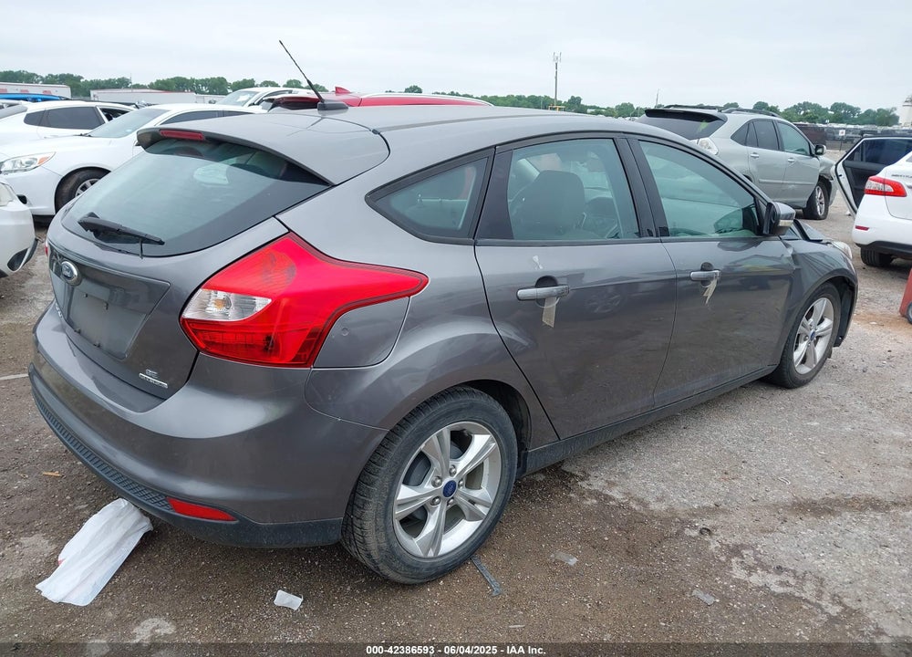 2014 FORD FOCUS SE VIN: 1FADP3K2XEL145197